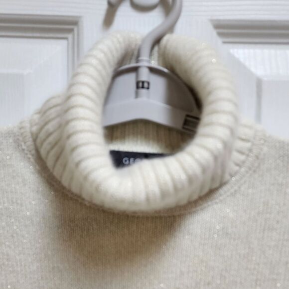 Mark Eisen Sweater Womens M Cream Angora Blend Turtleneck Metallic Soft Preppy - Picture 3 of 11